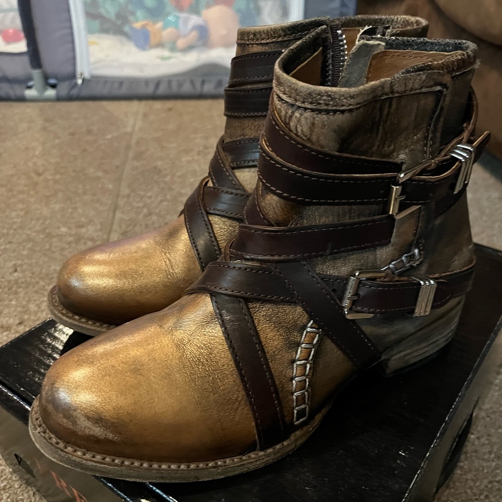 Freebird Boots